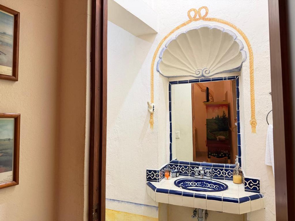 Habitación Carretas con arco de cantera y murales de paisaje — foto 3